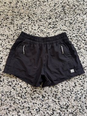 VUORI Dash Shorts 2.0 Black Athletic Running Gym Fitness VW367 Women’s Small
